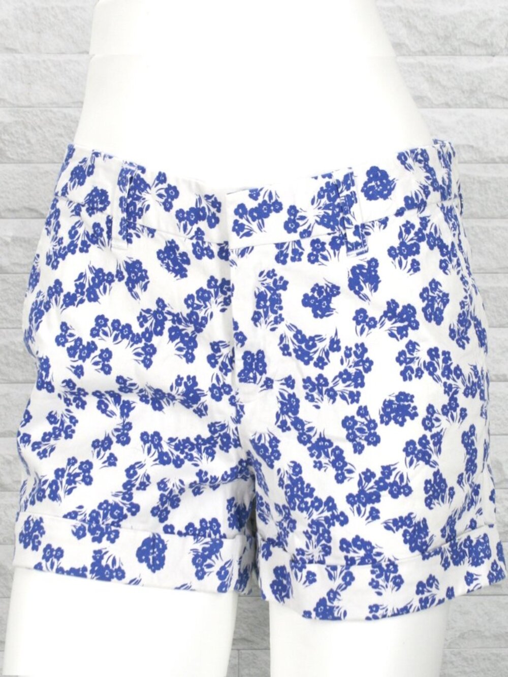 GAP FACTORY Shorts Granny Floral Low Rise White Blue Flowers Coastal Cowgirl 4